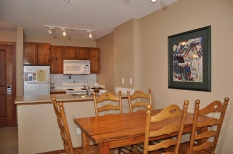 Fireside Lodge Sun Peaks Ruang foto