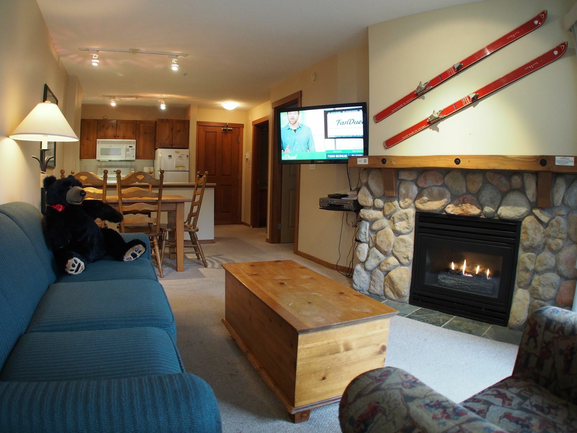 Fireside Lodge Sun Peaks Bagian luar foto